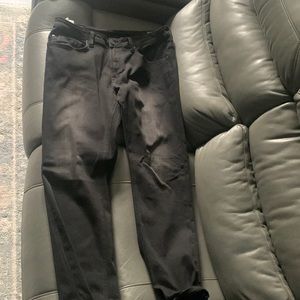 Men’s black buffalo tapered jeans black. Size 36/32
